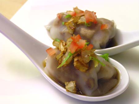 Soft Vietnamese Crepe in Chinese Spoon